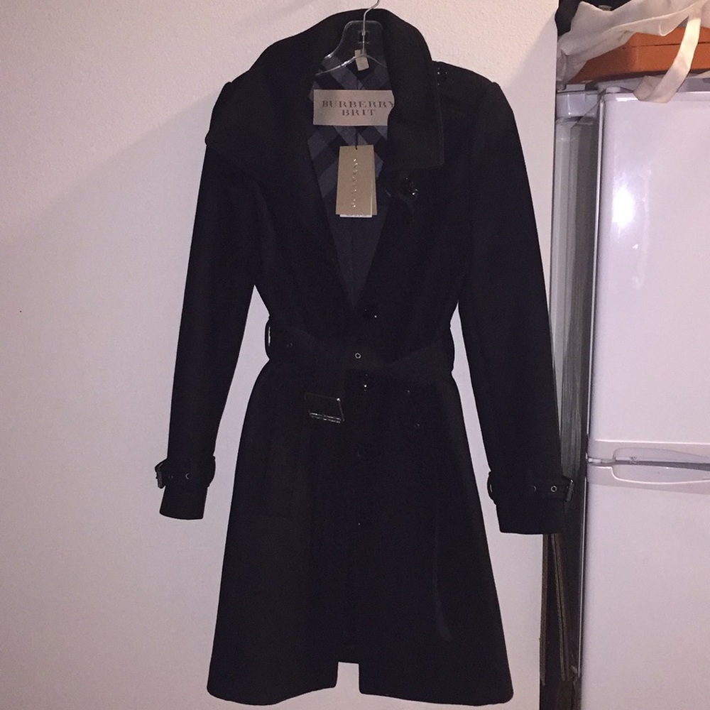 New With Tags Black Burberry Trenchcoat size USA 2